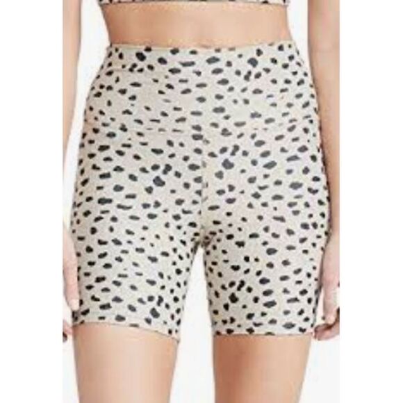 Leopard Print Biker Shorts Size 1X Cream & Black Spandex Shorts NWOT - Picture 1 of 7